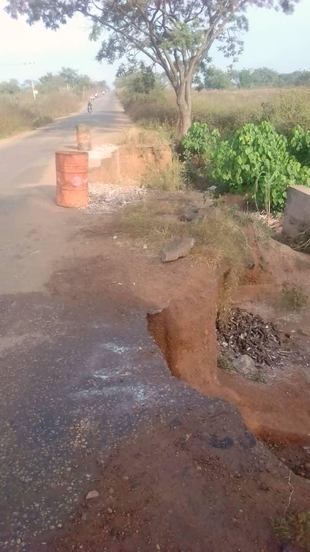 Shao residents lament condition of roads