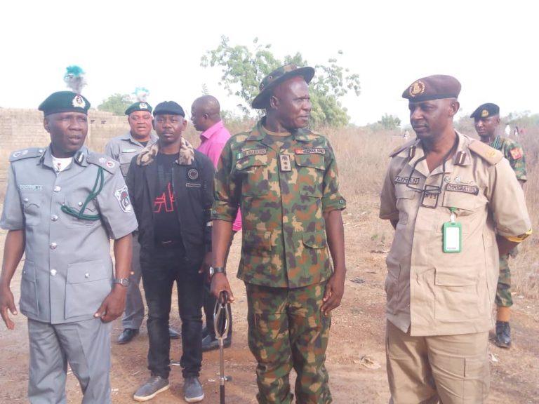 Border closure: Custom Boss visits Kwara, Niger traditional heads, seeks cooperation amid smuggling