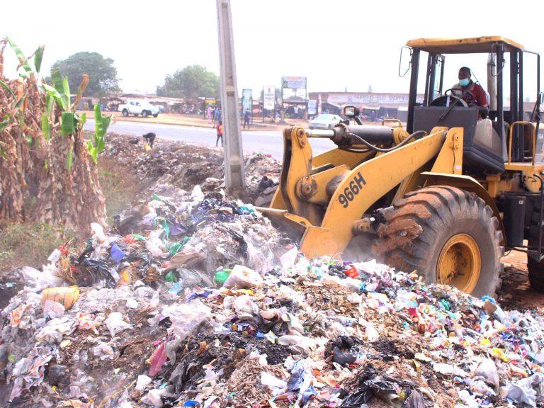 Kwara Environment Taskforce evacuates illegal dumpsite at Eiyenkorin