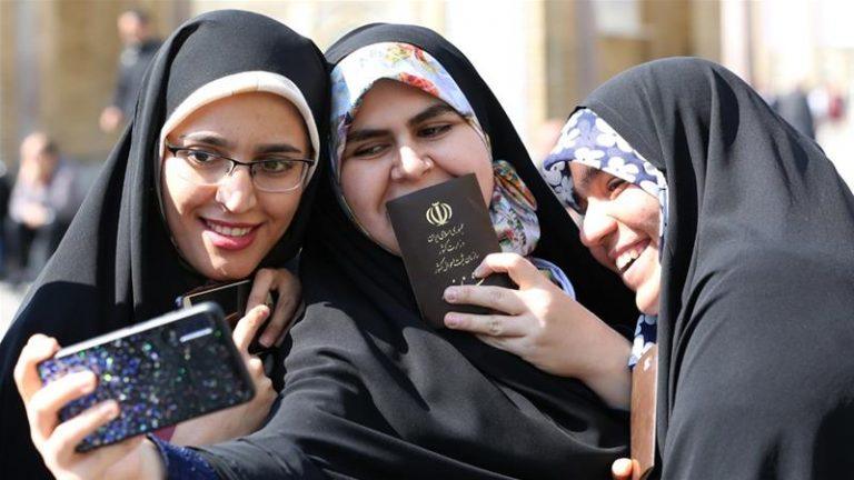 Conservatives in early lead in Iran parliamentary election