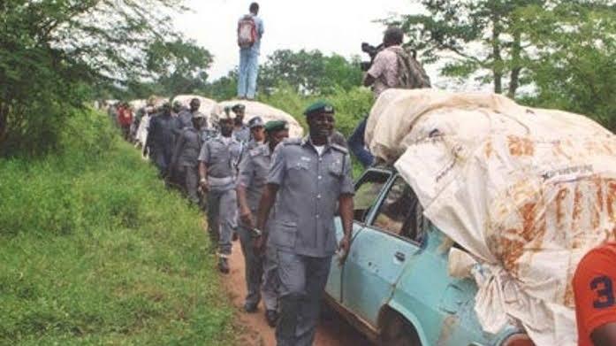 Three killed as mob attack Customs checkpoint in Kwara