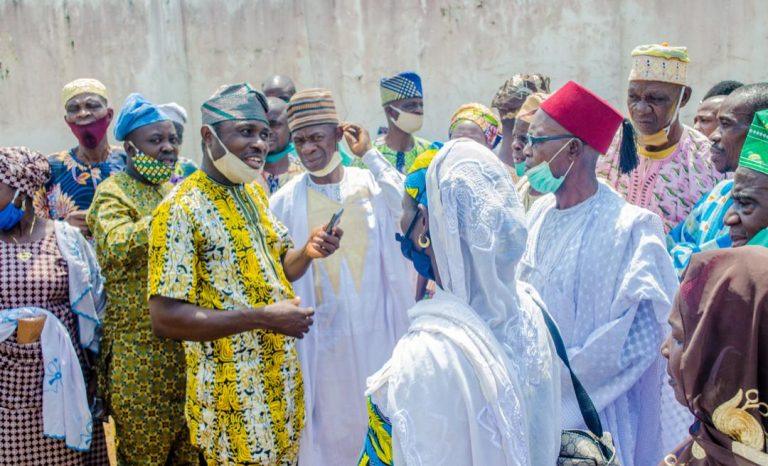 Kwara APC crisis: Ifelodun LG members protest ‘hoarding’ of registration materials