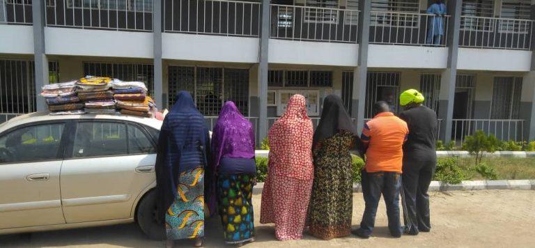 Customs arrest 5 illegal immigrants stealing wrappers with charms