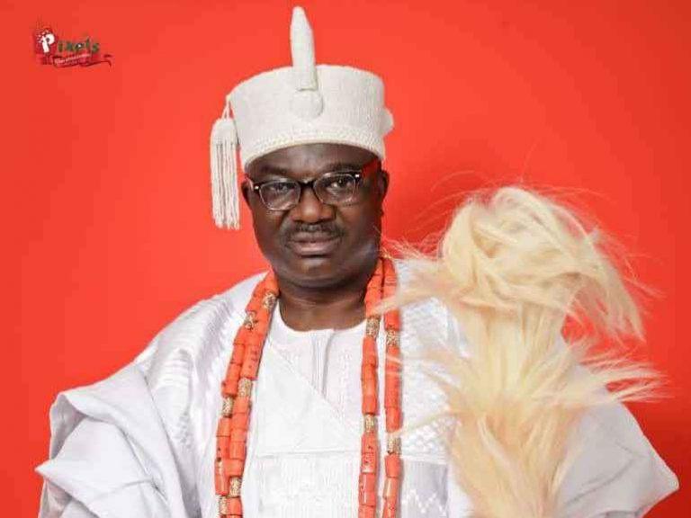 Oyabambi greets monarch on birthday