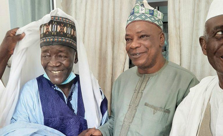 Emir of Ilorin settles rift between Adabiyyah, Markaz