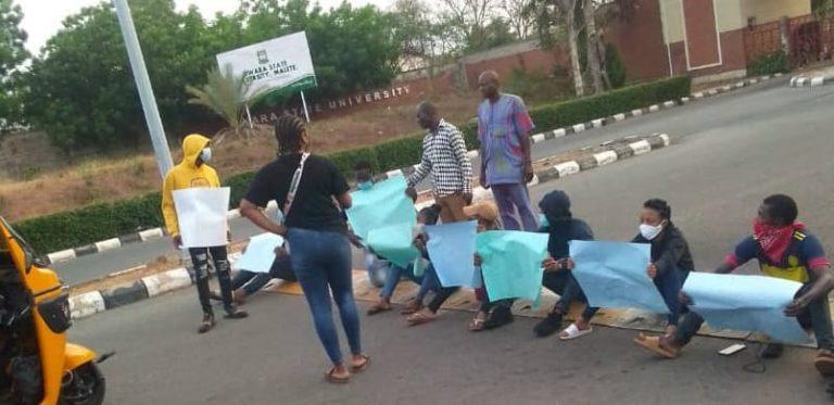 “Scam in KWASU”: Admitted candidates protest, demand reopening of school portal.