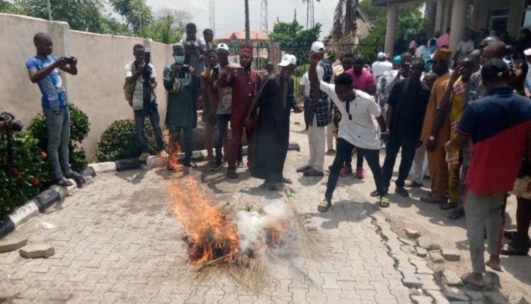 APC members dump party in Kwara, aim for third force