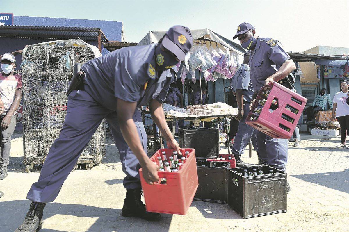 Youths, Hisbah clash over alcohol confiscation in Kano The Informant247