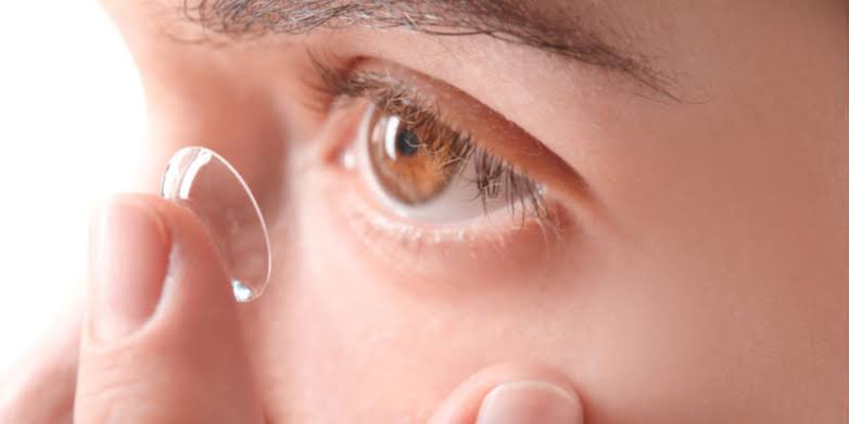 Stop use of contact lenses to avoid conjunctivitis, says Optometrist The Informant247
