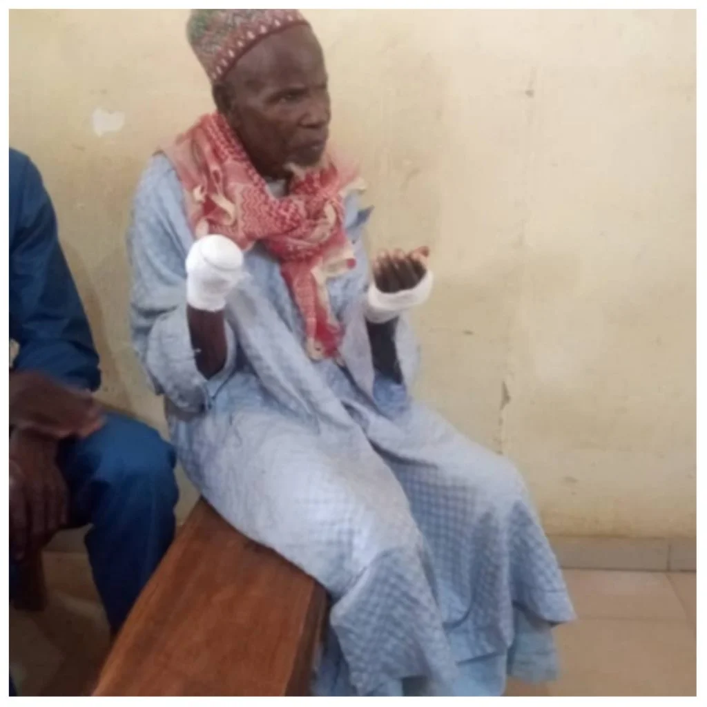 Collage Maker 05 Sep 2022 08.36 AM 1024x1024.jpg