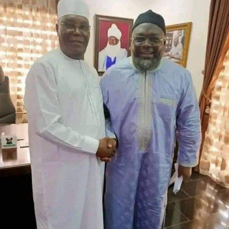 Collage Maker 08 Sep 2022 04.37 PM 1024x1024 1