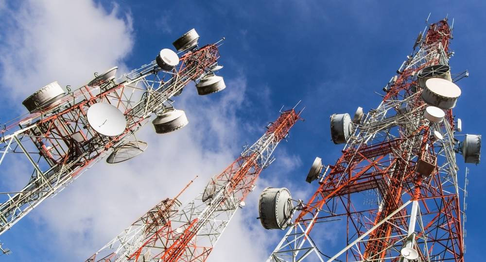 radio mast tower telecoms