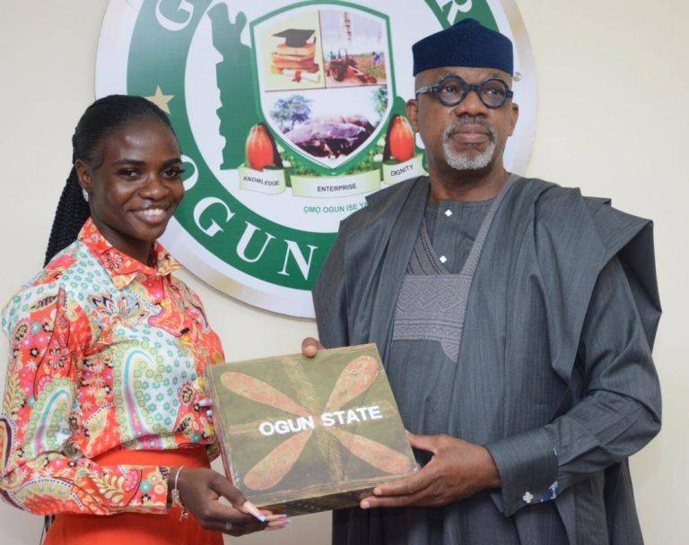 c49d2c357f63470495695fa0d6592ea2