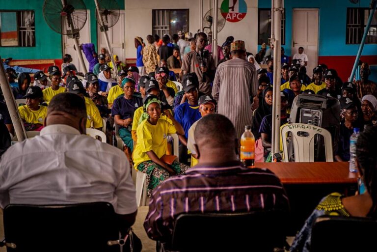 64FBCF6E 3C08 447B 9E3F B2EF34F169C2