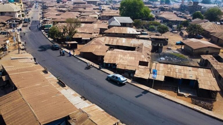 B943B9A0 BE25 4BEE 8A75 847496E079E4