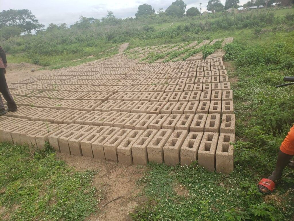Moulded blocks