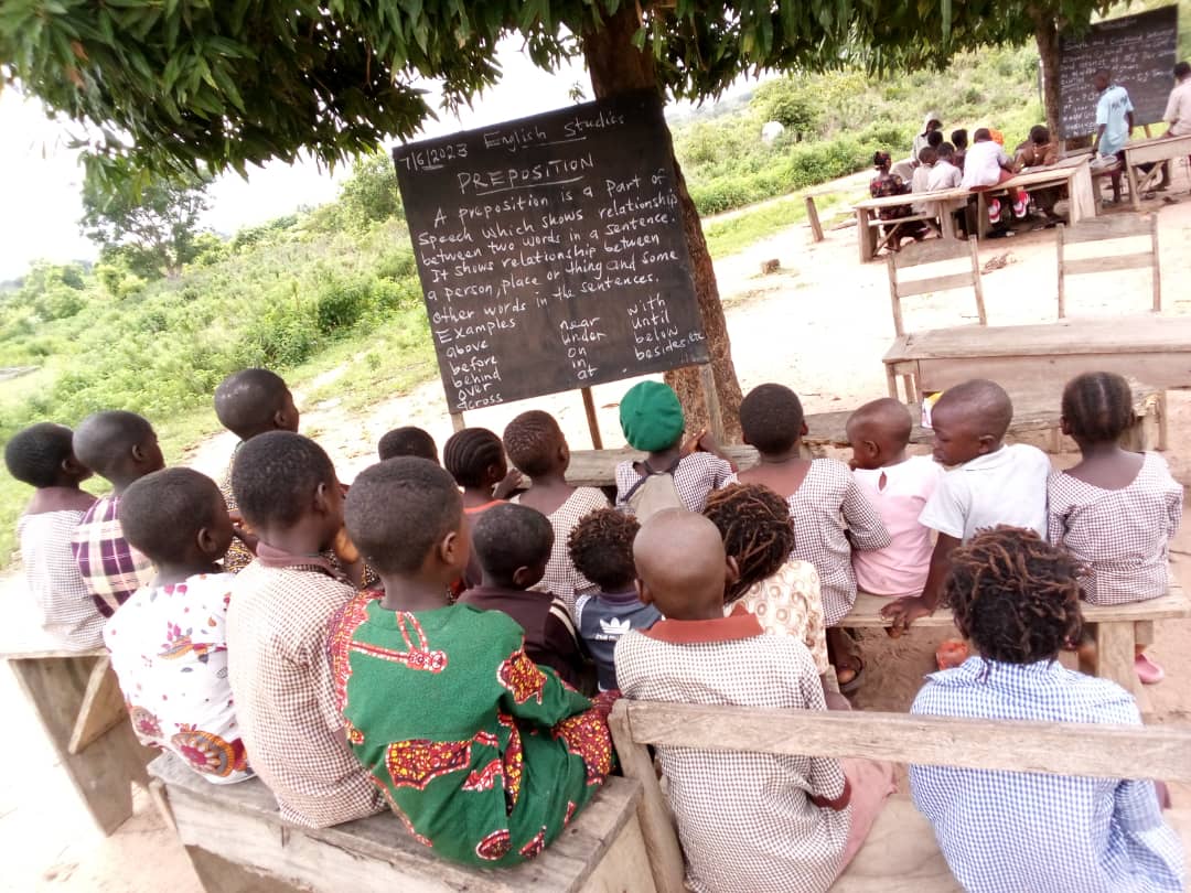 Pupils of Apata Ogbooro Primary School