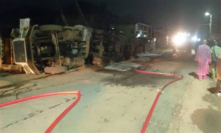 DFB2FC48 DD95 49EF BE40 C556E3C69F46