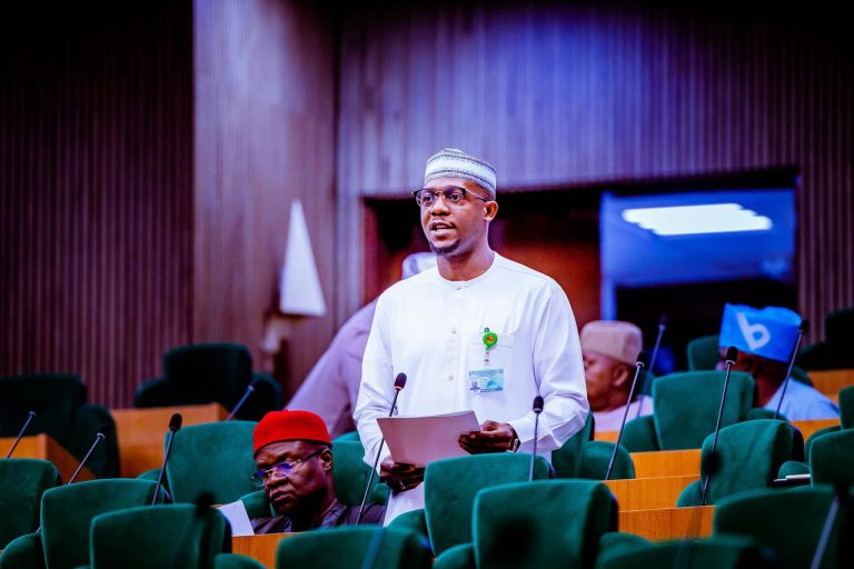 EB60FC7A 946E 4F33 AC34 9AF59EE1D1BB