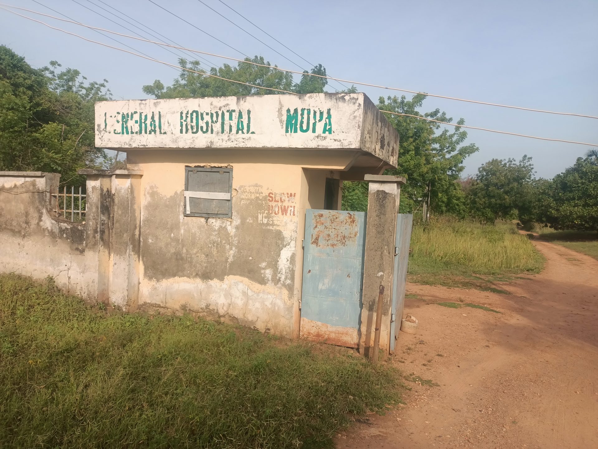The main gate to the General Hospital Mopa