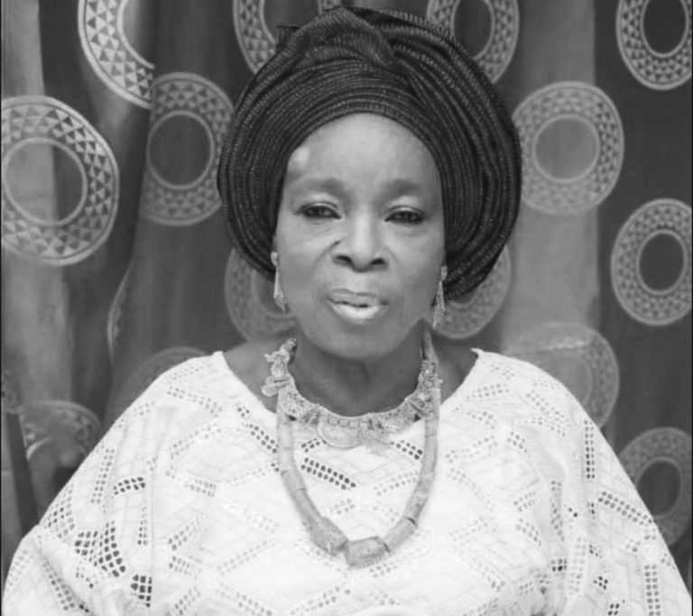 Senator Mustapha mourns as Iyaloja of Kwara Alhaja Sidikat Akaje dies