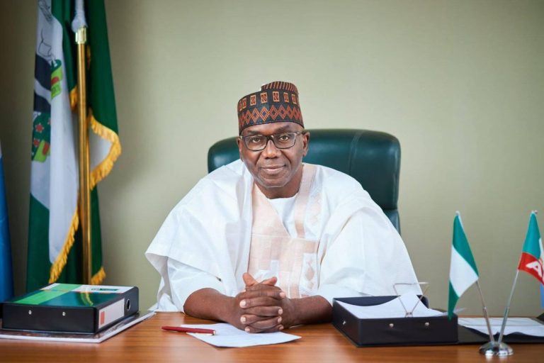 Just In: Kwara Gov AbdulRazaq swears in newly-elected chairpersons in 16 LGAs