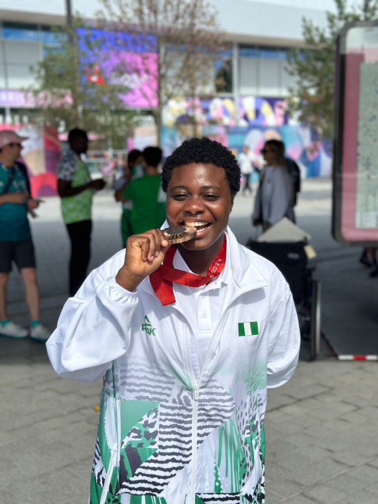 Gov. Abdulrazaq celebrates Kwara’s para badminton star, Eniola over Africa’s first Paralympic win