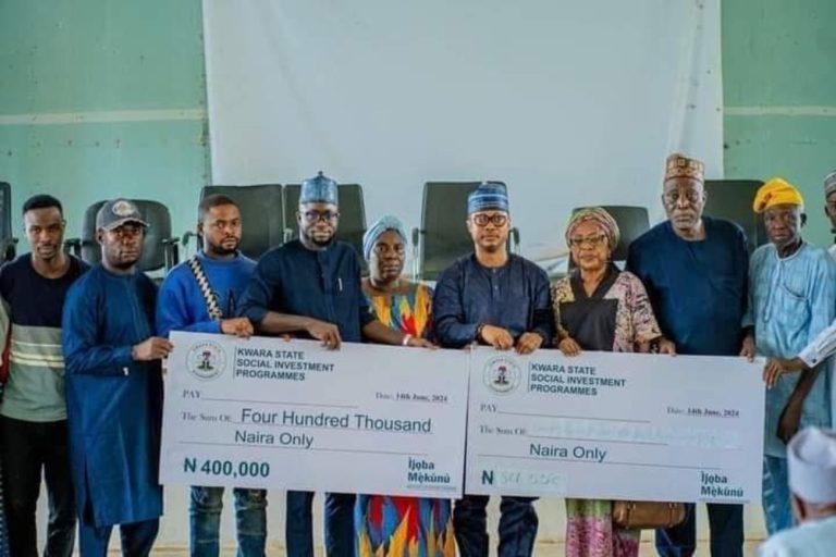 Road setbacks: Kwara govt compensates victims with cash rewards