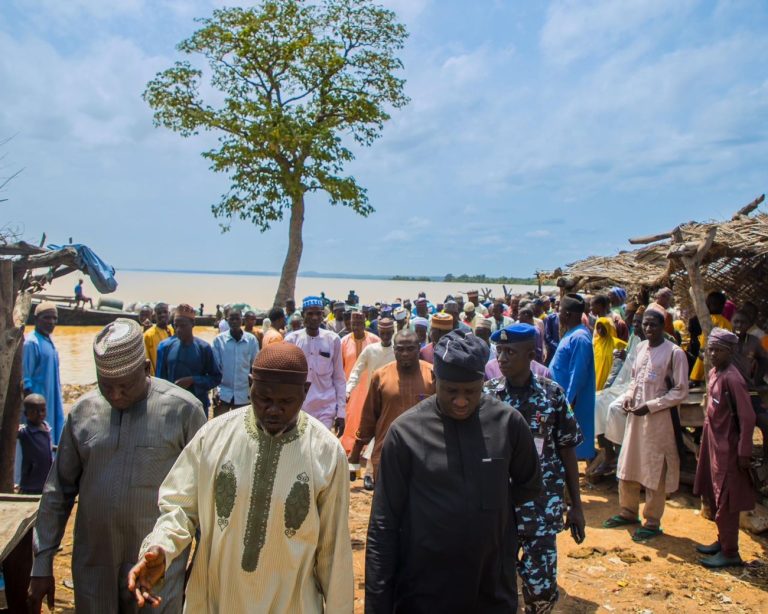 Boat mishap: Kwara Speaker leads govt’s delegation to Gbajigbo village, promises support to victims