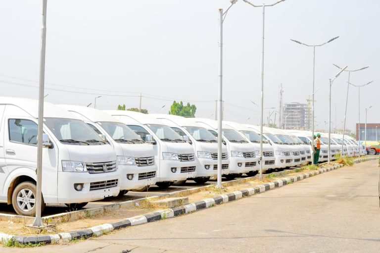 Kwara receives FG’s CNG buses, three-wheelers for mass transit