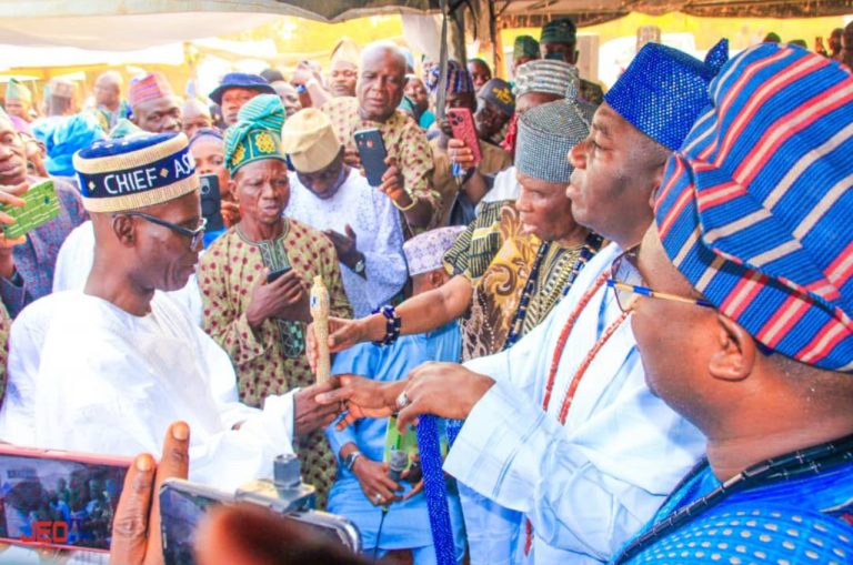 Dr Waheed Balogun installed as Asiwaju of Idofian kingdom, expresses gratitude