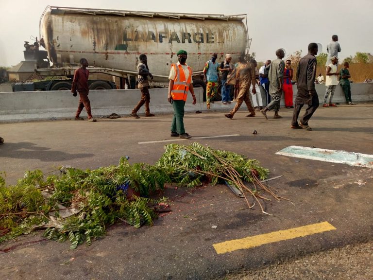 Kwara: 18 dead in Okolowo express road accident