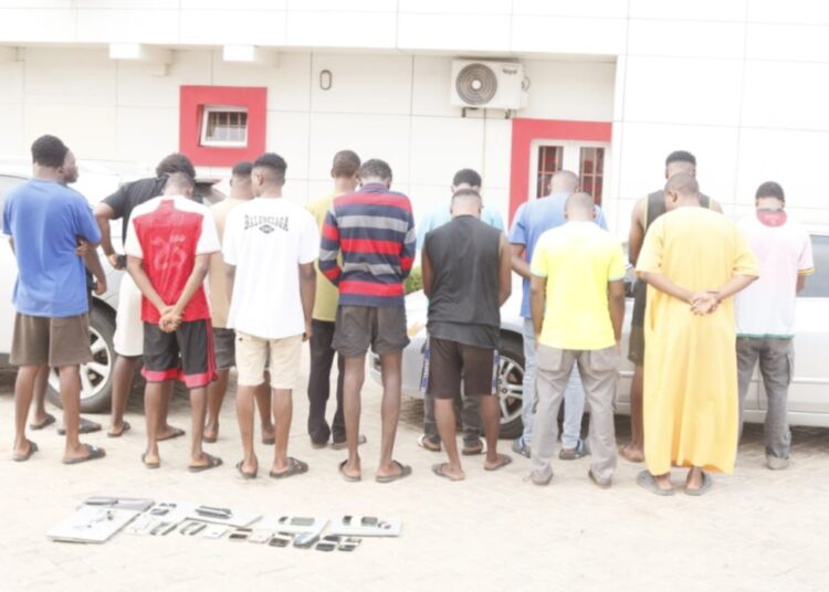 EFCC arrests 15 suspected internet fraudsters in Kwara