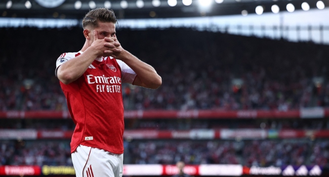 Gyokeres scores twice on his Emirates debut as Arsenal trash Leeds