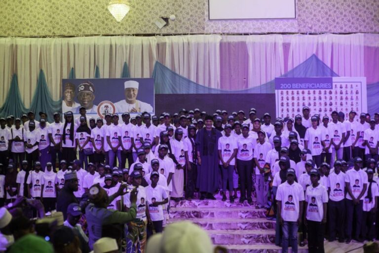 “You rekindled our dreams” — 200 scholarship beneficiaries celebrate Sen Saliu Mustapha