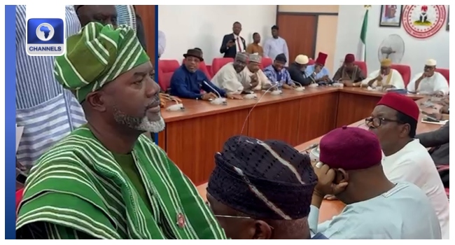 Oshiomhole, Ndume engage in heated confrontation over Reno Omokri’s nomination as ambassador-designate