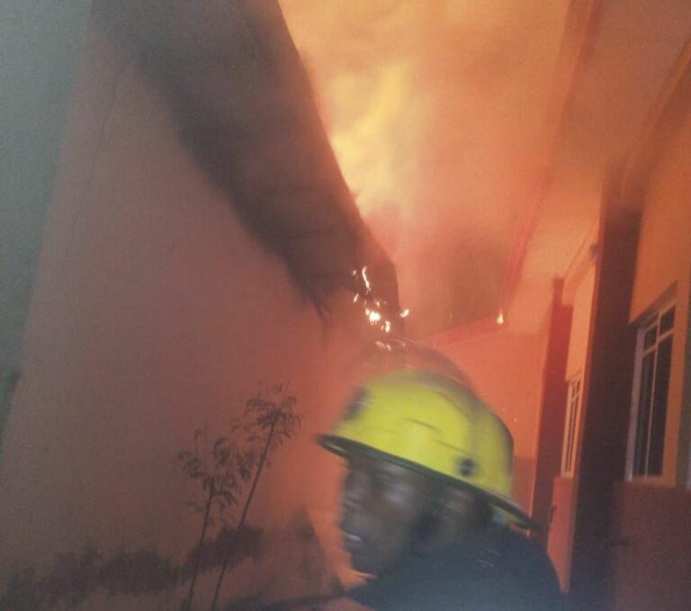 Firefighters avert disaster as fire guts shopping complex in Ilorin