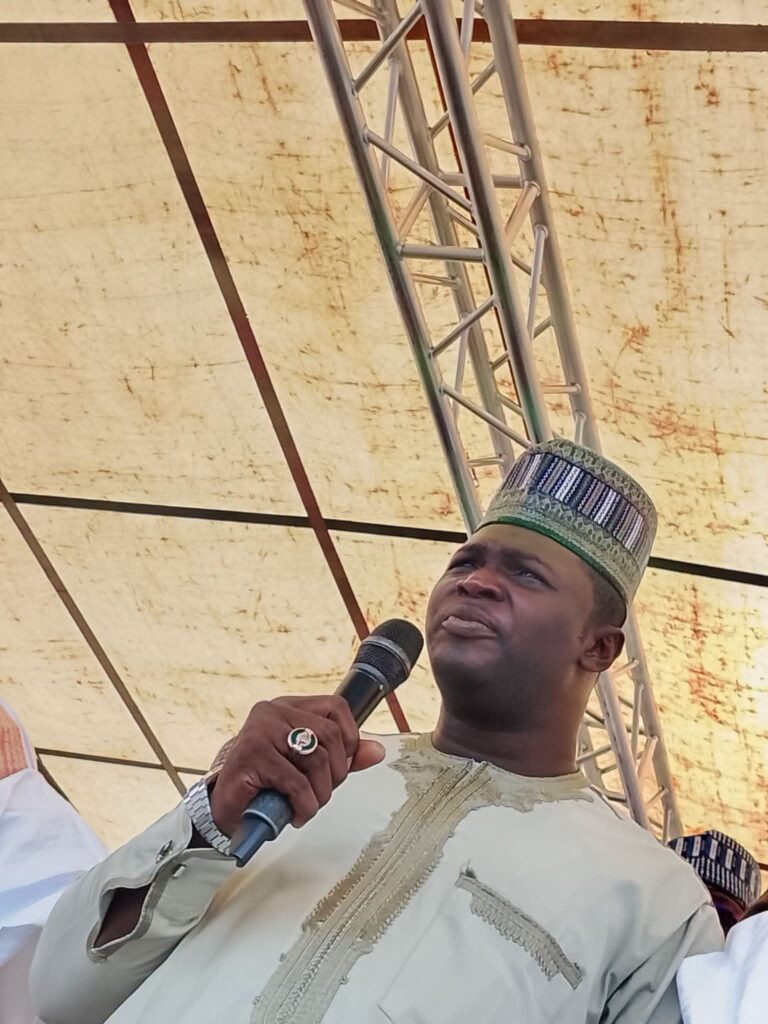 2027: ‘I bought cars for Fagbemi, Sanmori, they are not comfortable with Gov AbdulRazaq but can’t leave’ — Ismail Tijani