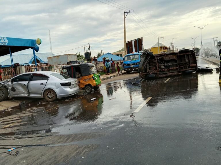 BREAKING: Kwara Fire Service diverts traffic after gas, fuel-laden vehicles crash in Ilorin
